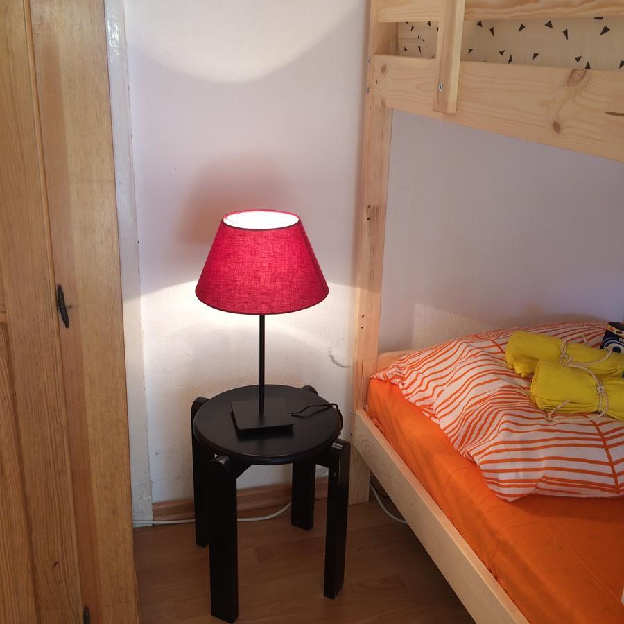 Wg-Hostel Mönchengladbach Rum bild